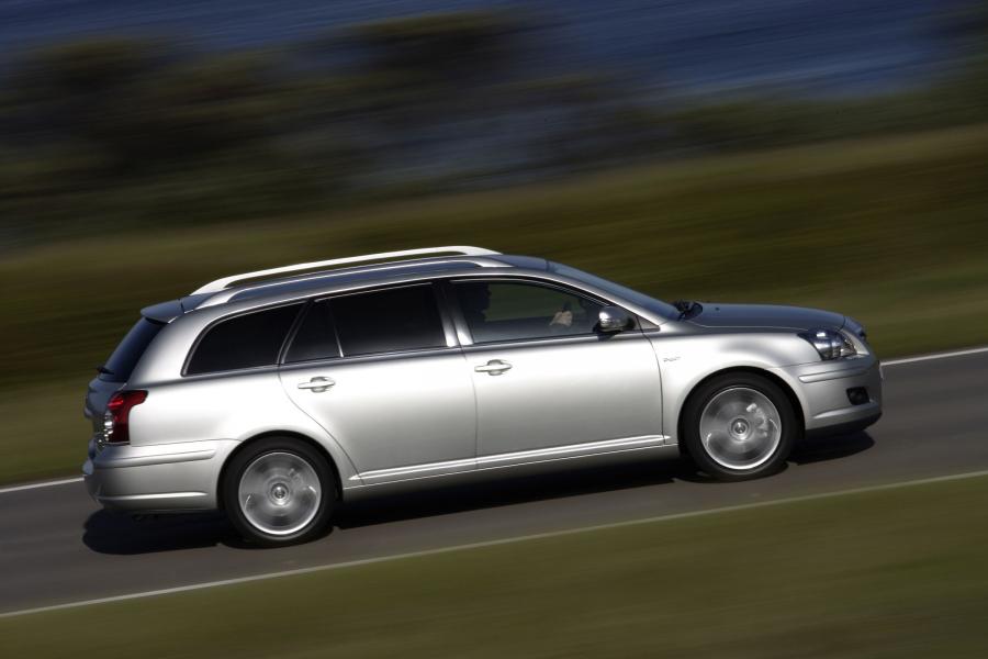  Toyota Avensis Wagon 2006 года  (фото 55 из 71)